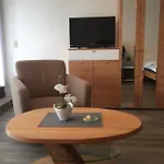 Appartementresidenz Am Kurpark - Mit Pool & Sauna & Garage 巴特萨尔茨乌夫伦